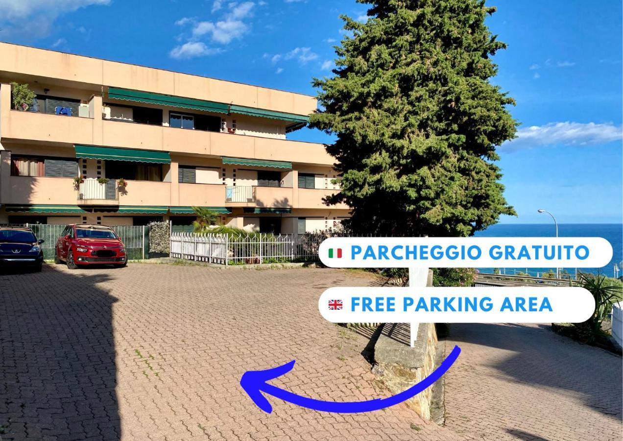 サンレモFree Parking-Sea View, With Pool & Gardenアパートメント エクステリア 写真